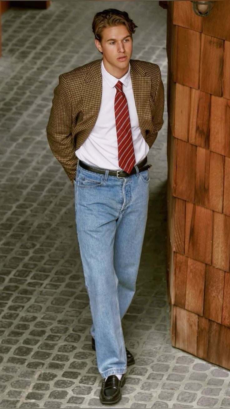 Чоловічі джинси скінні втрачають популярність: які моделі зараз у тренді